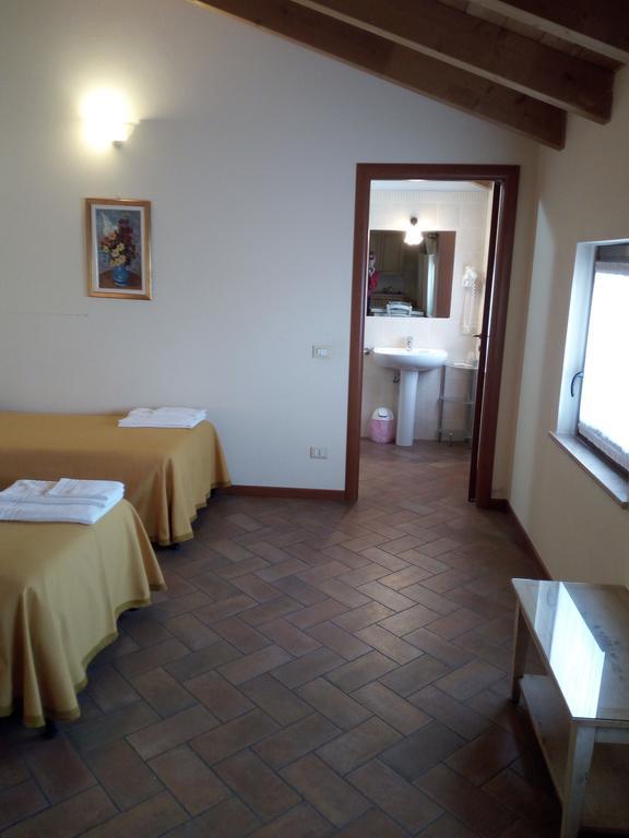 Pensjonat Bb Mambrotta San Martino Buon Albergo Zewnętrze zdjęcie