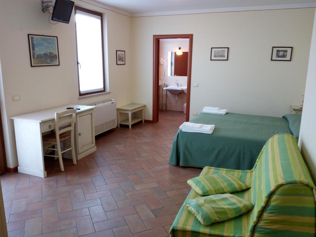 Pensjonat Bb Mambrotta San Martino Buon Albergo Zewnętrze zdjęcie